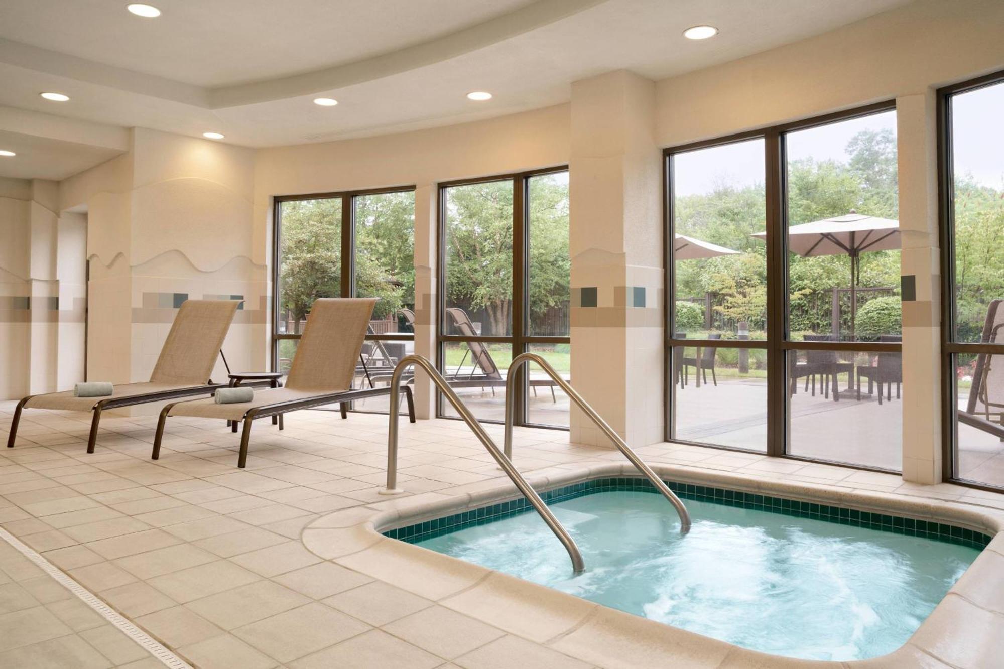 Courtyard By Marriott Middletown Goshen Hotel Exterior photo