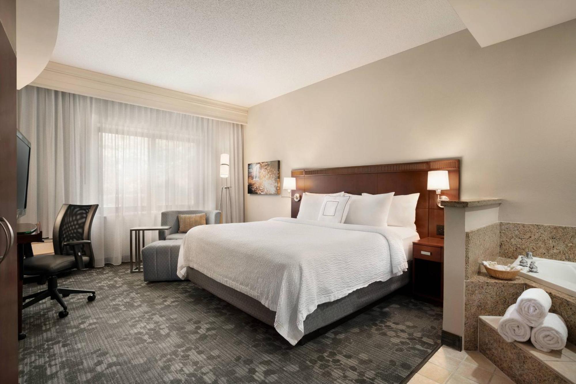 Courtyard By Marriott Middletown Goshen Hotel Exterior photo