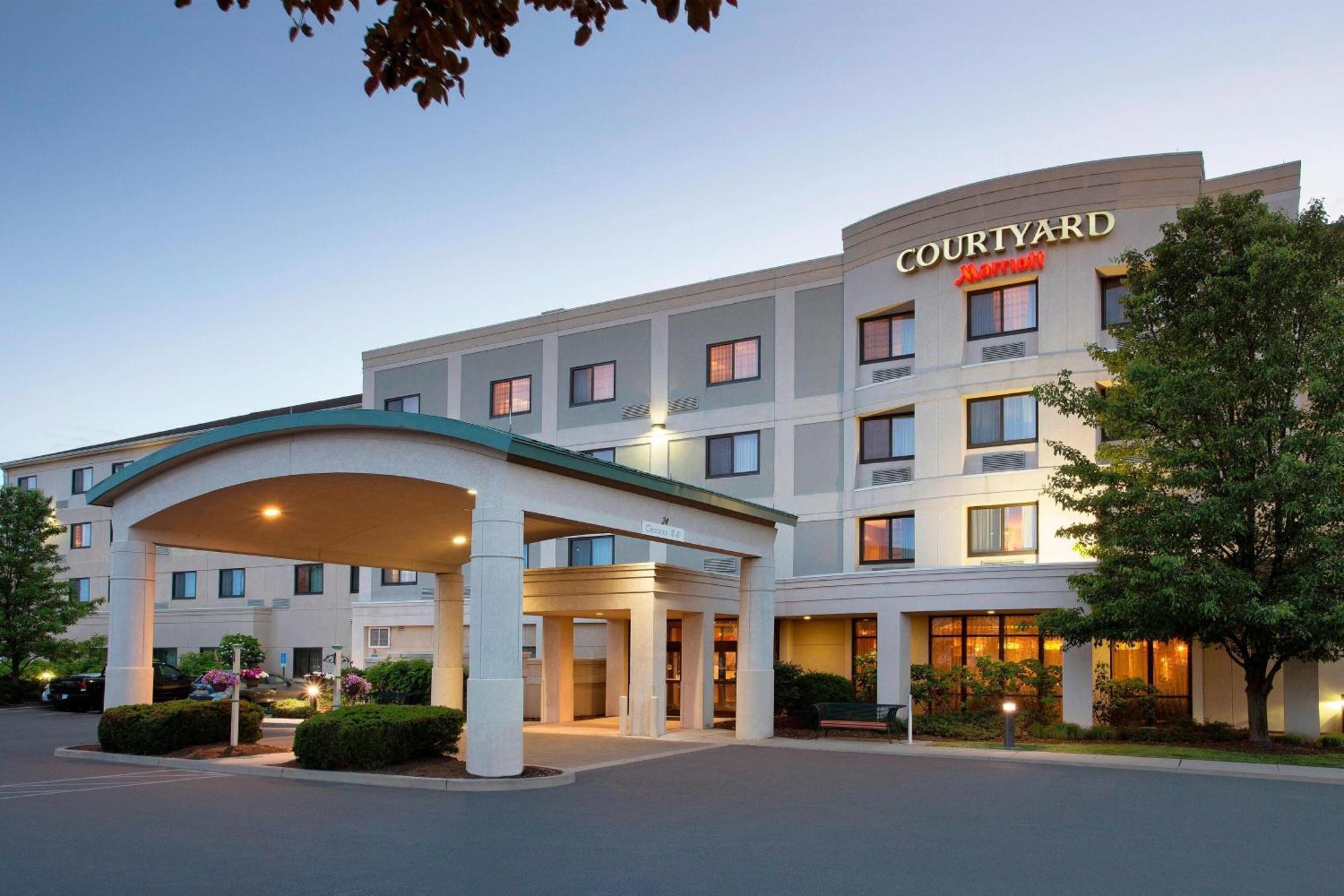 Courtyard By Marriott Middletown Goshen Hotel Exterior photo