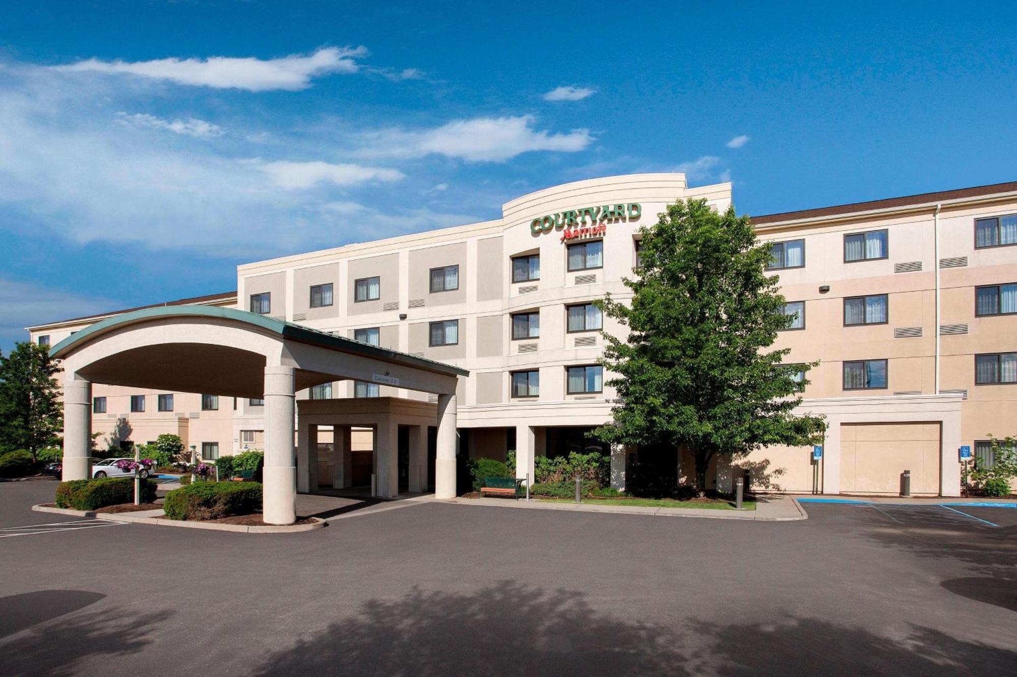 Courtyard By Marriott Middletown Goshen Hotel Exterior photo